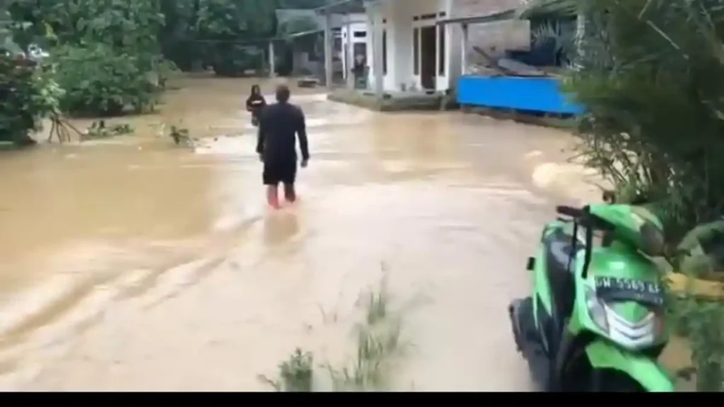 Pasca Banjir, 210 KK Desa Temboe Luwu Sulsel Butuh Bahan Pokok